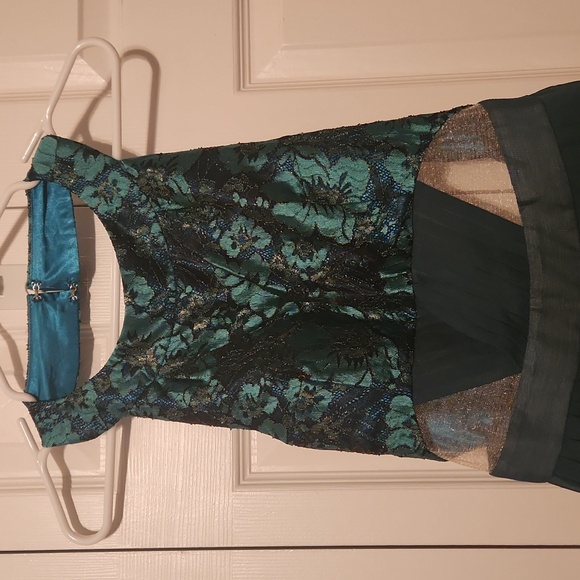 🧡 ANGEL FASHIONS: NWT New Green Dress - Picture 4 of 7